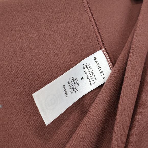 Athleta Salutation Stash Pocket II Capri Hearth Rose Brown Size Small - Picture 4 of 7